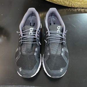 On Cloud 5 Terry all day shoes.